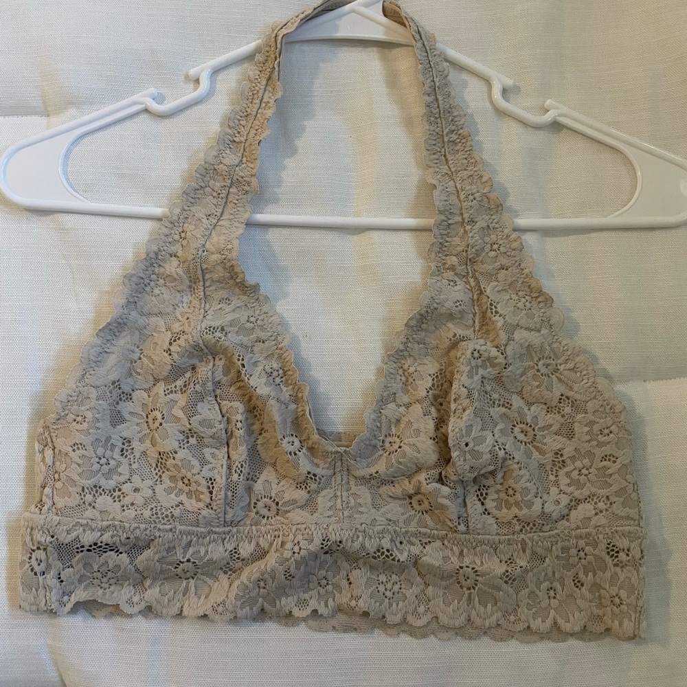Aerie size medium tan halter bra with NO padding